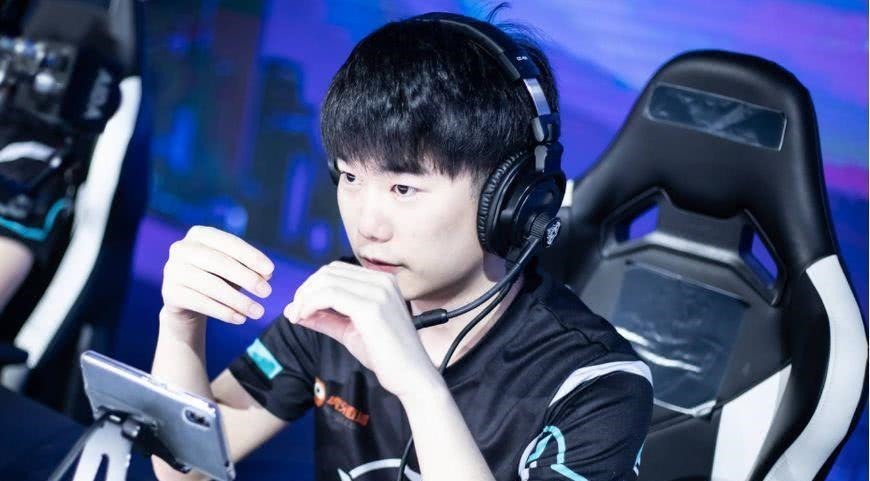 等于向联盟